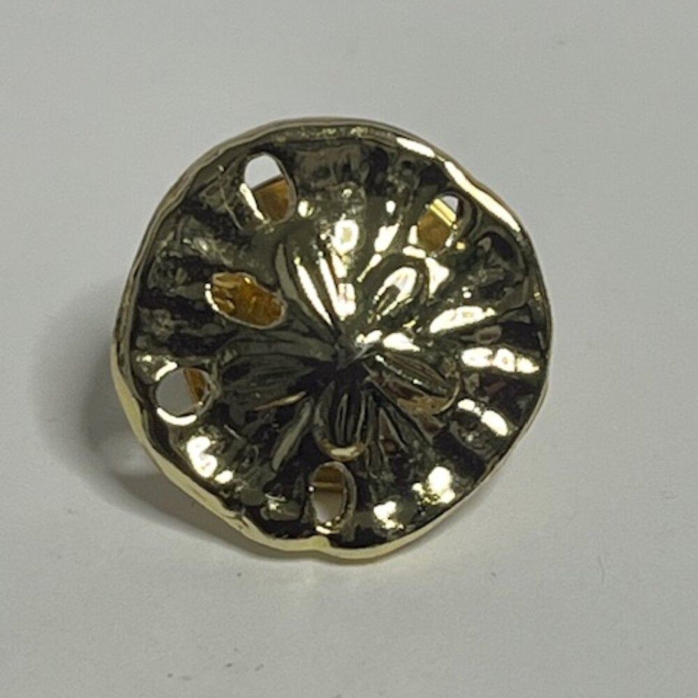 VTG Gold Tone Sand Dollar Ocean Beach Lapel Vest Hat Bag Pin .6"